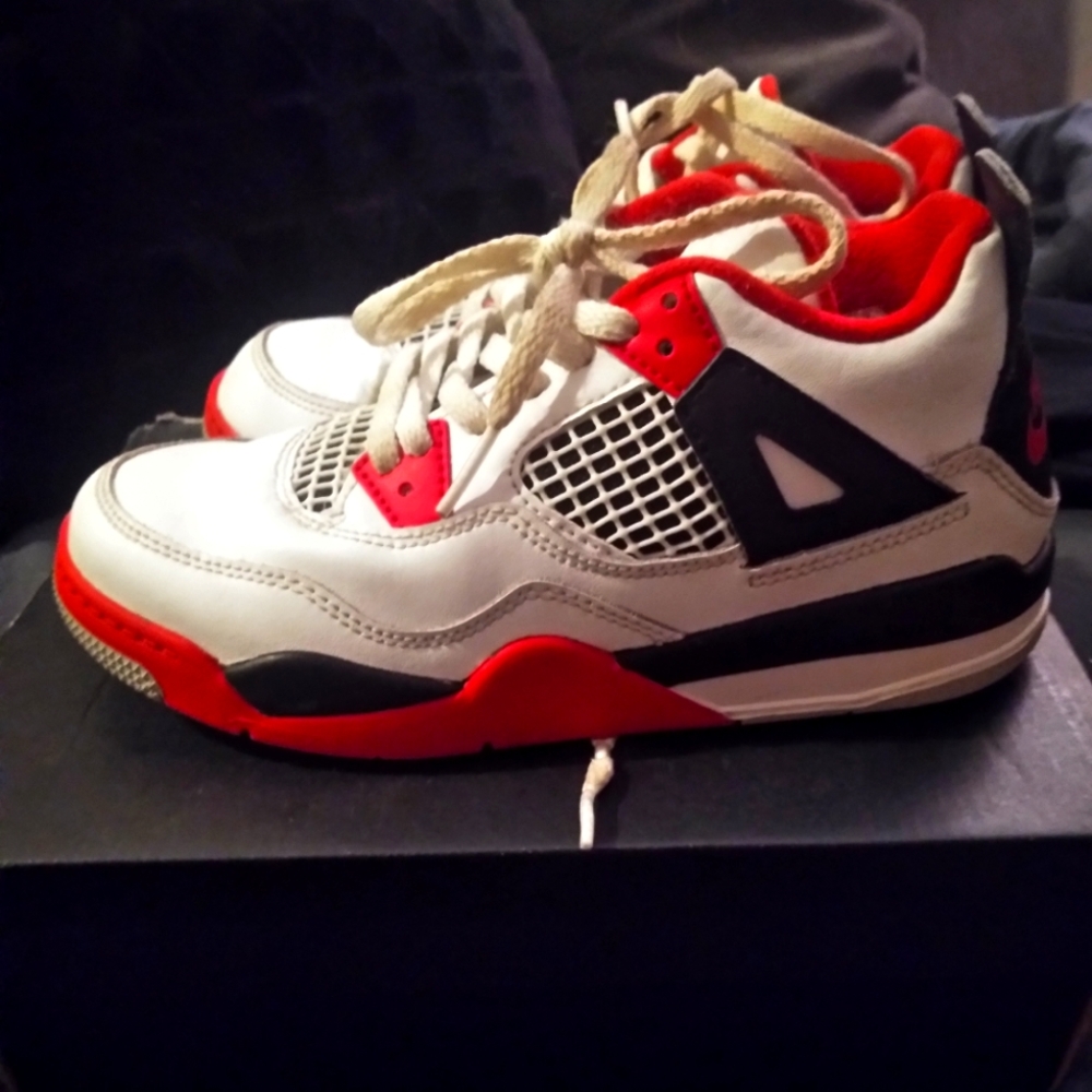 Nike Jordans black red white size 1